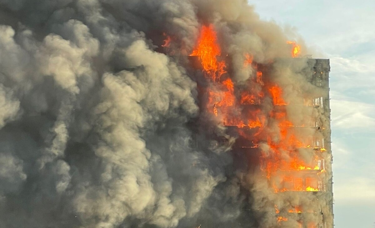 Incendio en un edificio de Campanar